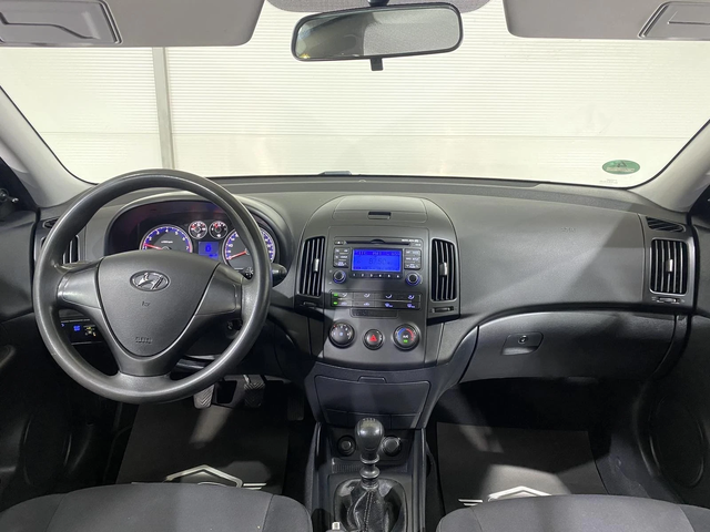 Hyundai I30 1.4i GAS - автомобили, коли, обяви за нови и употребявани 7