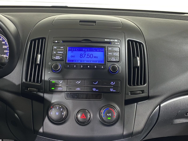 Hyundai I30 1.4i GAS - автомобили, коли, обяви за нови и употребявани 8