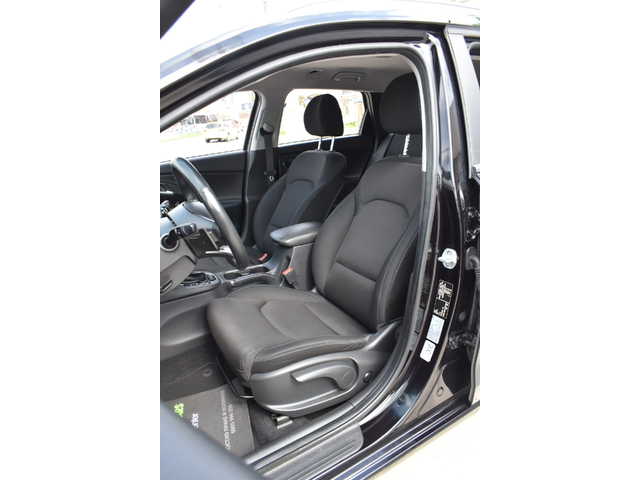 Hyundai I30 1.4T* 140H.P - автомобили, коли, обяви за нови и употребявани 10