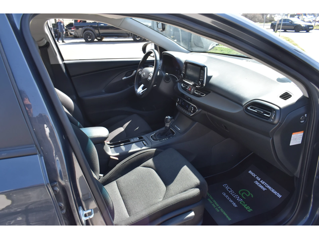 Hyundai I30 1.6D* AUTOMAT - автомобили, коли, обяви за нови и употребявани 10