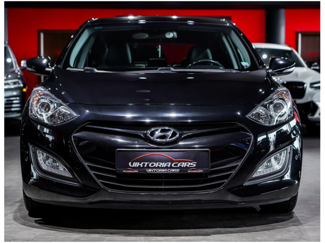Hyundai I30 Hyundai I30  - автомобили, коли, обяви за нови и употребявани 1