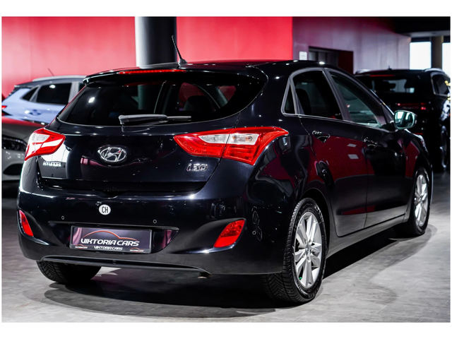 Hyundai I30 Hyundai I30  - автомобили, коли, обяви за нови и употребявани 5