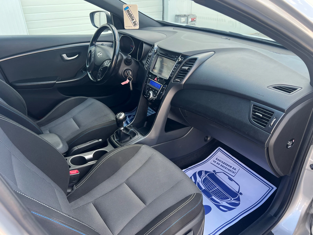 Hyundai I30 1.6crdi * Navi* * Nova* UNIKAT* - автомобили, коли, обяви за нови и употребявани 15