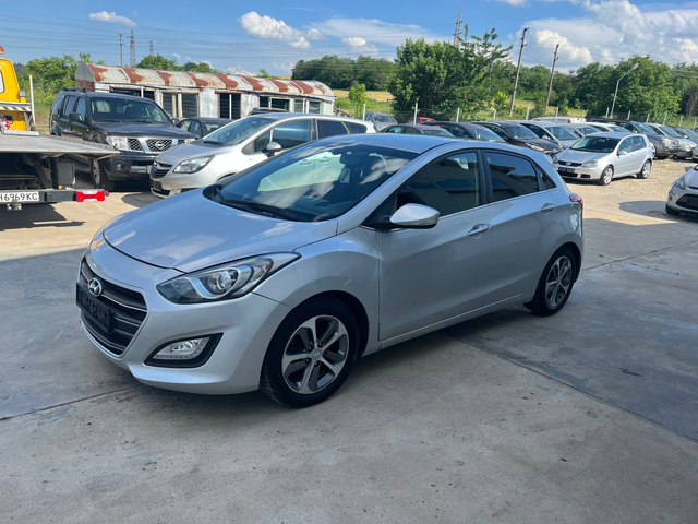 Hyundai I30 1.6crdi * Navi* * Nova* UNIKAT* - автомобили, коли, обяви за нови и употребявани 2