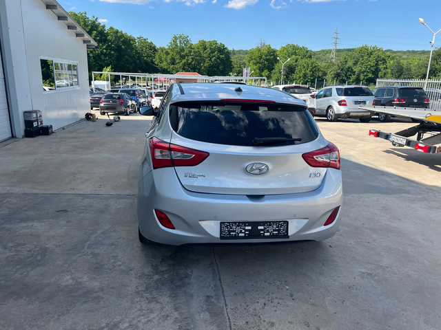Hyundai I30 1.6crdi * Navi* * Nova* UNIKAT* - автомобили, коли, обяви за нови и употребявани 6