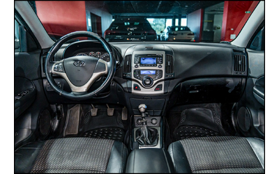 Hyundai I30 Hyundai I30  - автомобили, коли, обяви за нови и употребявани 10