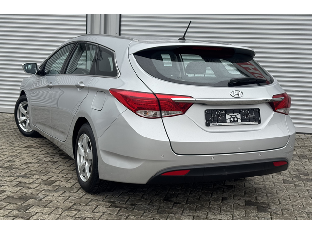 Hyundai I40 1, 7crdi 136ps, клима, аутохолд, подгрев, мулти, евро 5 - автомобили, коли, обяви за нови и употребявани 4