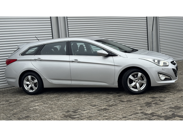 Hyundai I40 1, 7crdi 136ps, клима, аутохолд, подгрев, мулти, евро 5 - автомобили, коли, обяви за нови и употребявани 6