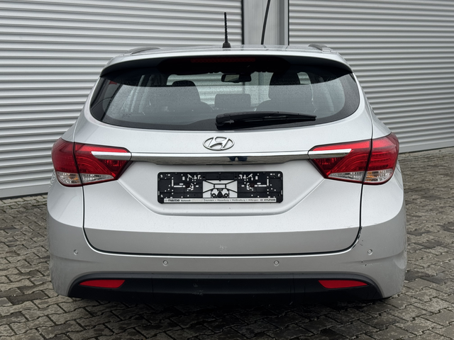 Hyundai I40 1, 7crdi 136ps, клима, аутохолд, подгрев, мулти, евро 5 - автомобили, коли, обяви за нови и употребявани 9