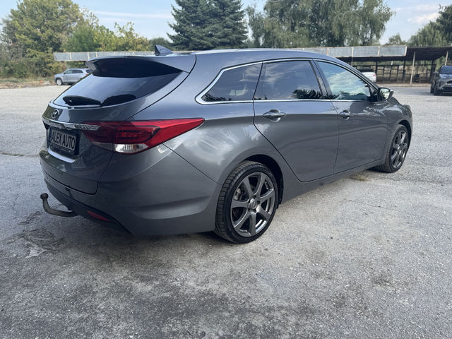 Hyundai I40 1.7CRDI / Камера /Автомат / ЛИЗИНГ - автомобили, коли, обяви за нови и употребявани 4