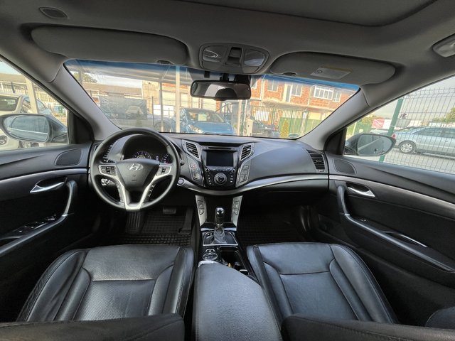 Hyundai I40 2.0 Premium - автомобили, коли, обяви за нови и употребявани 13