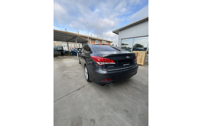 Hyundai I40 2.0 Premium - автомобили, коли, обяви за нови и употребявани 18