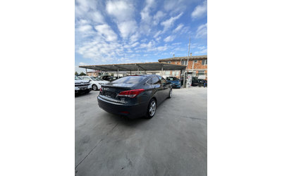 Hyundai I40 2.0 Premium - автомобили, коли, обяви за нови и употребявани 6