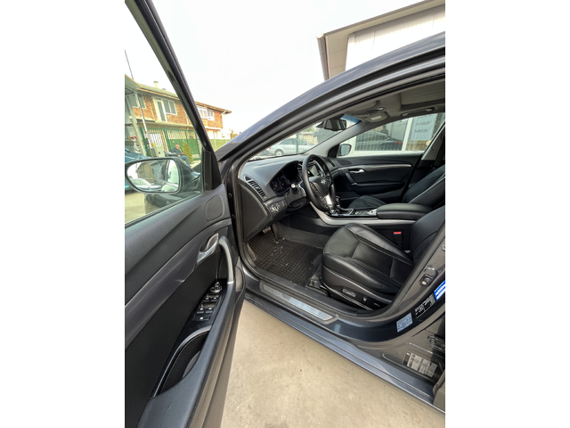 Hyundai I40 2.0 Premium - автомобили, коли, обяви за нови и употребявани 9