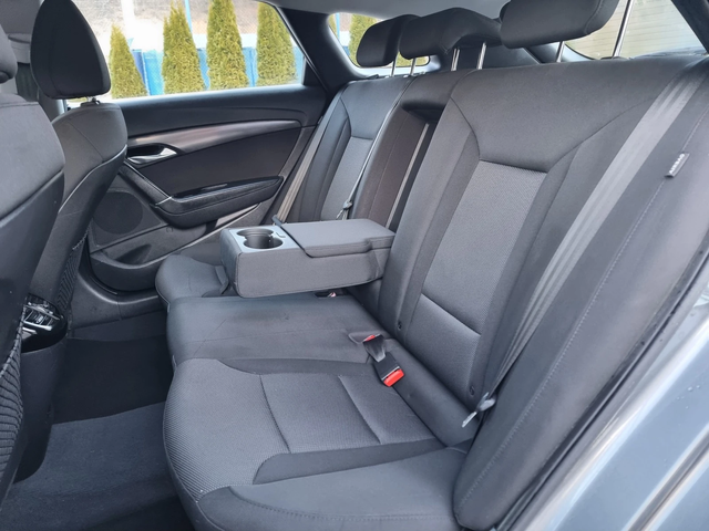 Hyundai I40 Avtomat/Navig/Facelift - автомобили, коли, обяви за нови и употребявани 12