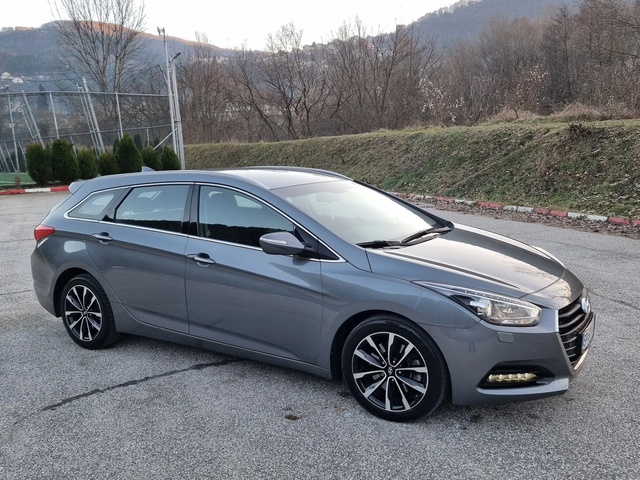 Hyundai I40 Avtomat/Navig/Facelift - автомобили, коли, обяви за нови и употребявани 6