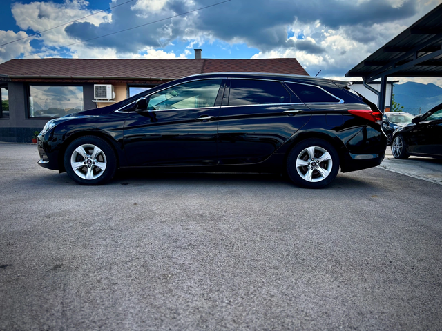 Hyundai I40 1.7 crdi - автомобили, коли, обяви за нови и употребявани 4