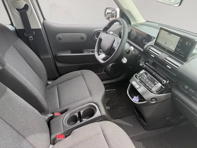 Hyundai Inster 42kWh DISTRONIC LED NAVI Heat Pump Keyless - автомобили, коли, обяви за нови и употребявани 10