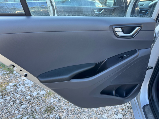 Hyundai Ioniq 1.6HYBRID-PREMIUM-FULL PACK - автомобили, коли, обяви за нови и употребявани 10