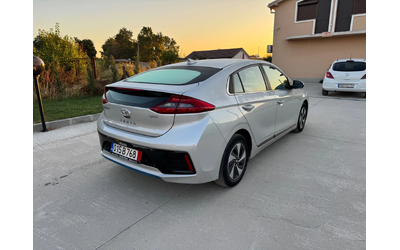 hyundai-ioniq - 2