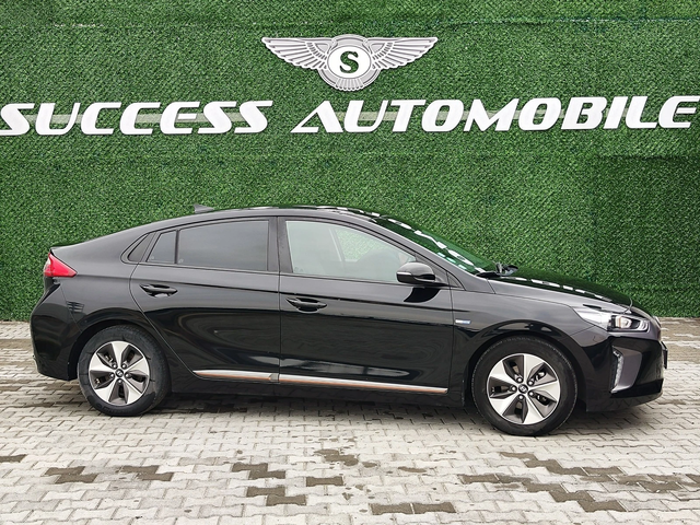 Hyundai Ioniq CAMERA* LEDD* DISTRONIC* LINEASIST* LIZING - автомобили, коли, обяви за нови и употребявани 2