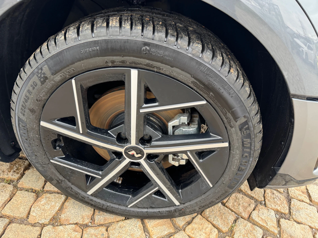 Hyundai Ioniq 5 N-Line/84kw/325PS - автомобили, коли, обяви за нови и употребявани 16