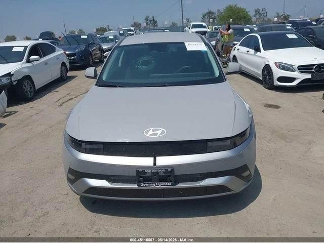 Hyundai Ioniq 5 SE - автомобили, коли, обяви за нови и употребявани 9