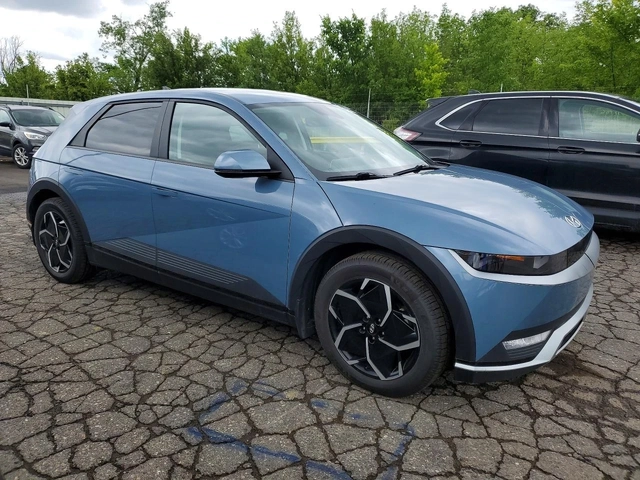Hyundai Ioniq 5 SE - автомобили, коли, обяви за нови и употребявани 2