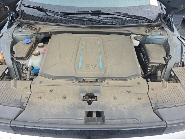 Hyundai Ioniq 5 SE - автомобили, коли, обяви за нови и употребявани 12