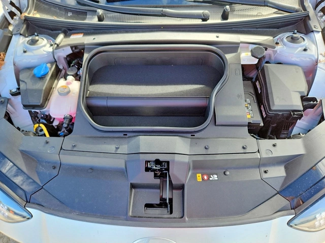 Hyundai Ioniq 6 LIMITED RWD - автомобили, коли, обяви за нови и употребявани 10