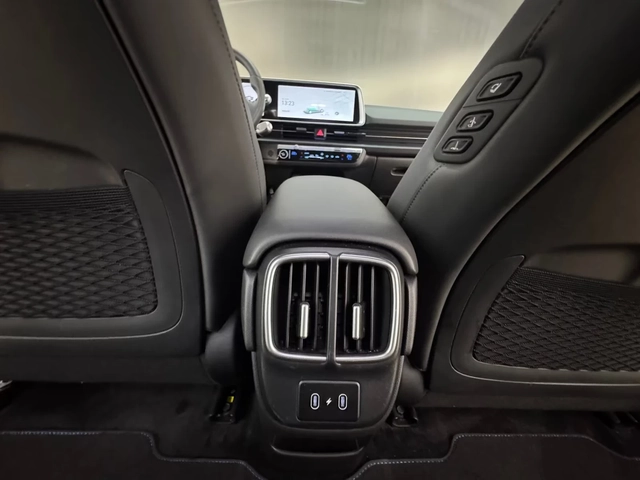 Hyundai Ioniq 6 AWD UNIQ 77kWh 360* BOSE DISTR HUD Winter Package+ - автомобили, коли, обяви за нови и употребявани 13