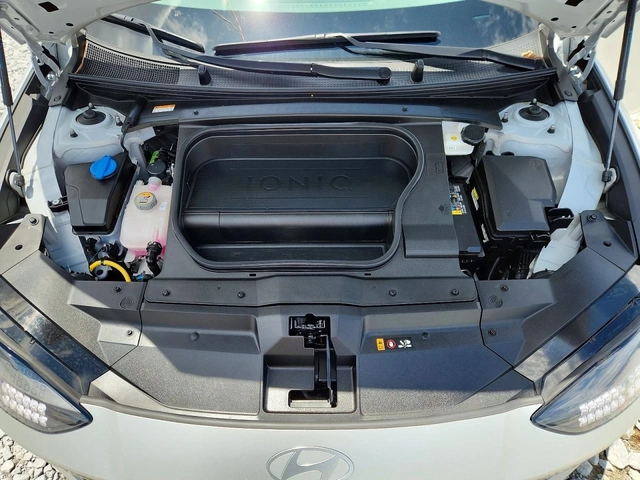 Hyundai Ioniq 6 Limited RWD - автомобили, коли, обяви за нови и употребявани 10