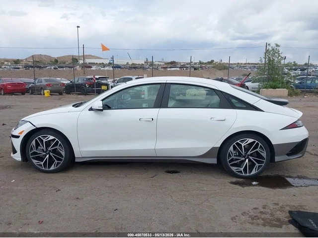 Hyundai Ioniq 6 SEL - автомобили, коли, обяви за нови и употребявани 12