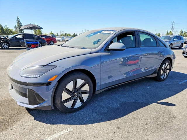 Hyundai Ioniq 6 SE - автомобили, коли, обяви за нови и употребявани 0