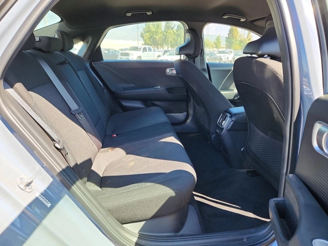 Hyundai Ioniq 6 SE - автомобили, коли, обяви за нови и употребявани 9