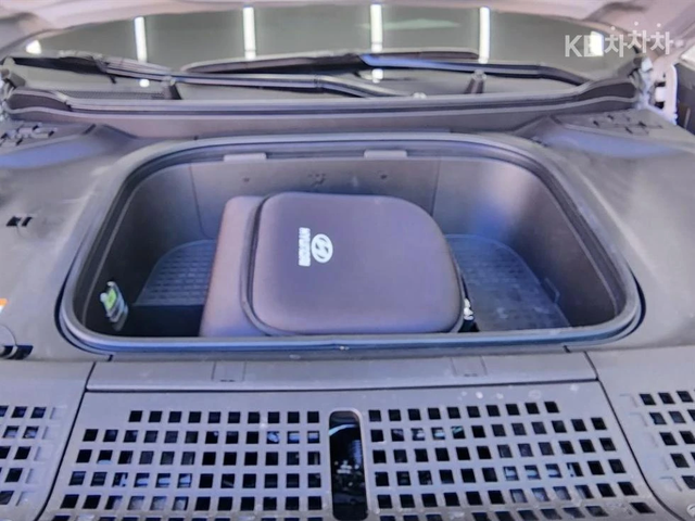 Hyundai IONIQ 9 EV AWD ЛИЗИНГ БЕЗ ПЪРВ.ВН - автомобили, коли, обяви за нови и употребявани 15