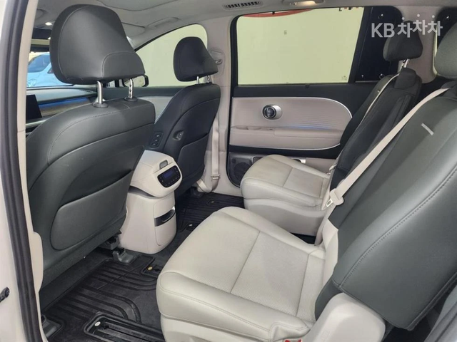 Hyundai IONIQ 9 EV AWD ЛИЗИНГ БЕЗ ПЪРВ.ВН - автомобили, коли, обяви за нови и употребявани 7