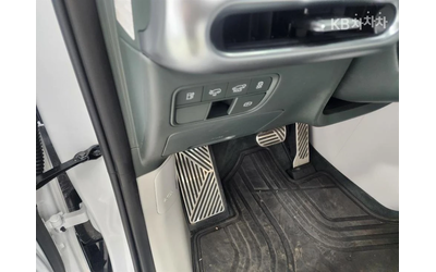 Hyundai IONIQ 9 EV AWD ЛИЗИНГ БЕЗ ПЪРВ.ВН - автомобили, коли, обяви за нови и употребявани 9