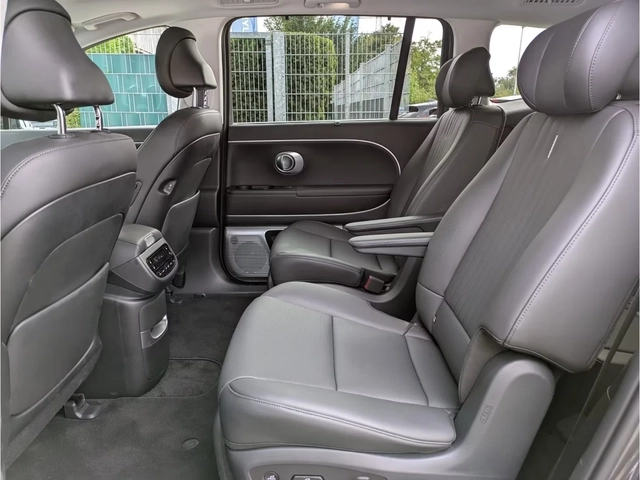 Hyundai IONIQ 9 UNIQ AWD 6 Seats PANO 360* DISTR HUD Winter Pack+ - автомобили, коли, обяви за нови и употребявани 10