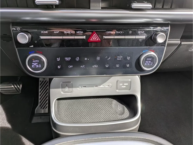 Hyundai IONIQ 9 UNIQ AWD 6 Seats PANO 360* DISTR HUD Winter Pack+ - автомобили, коли, обяви за нови и употребявани 8