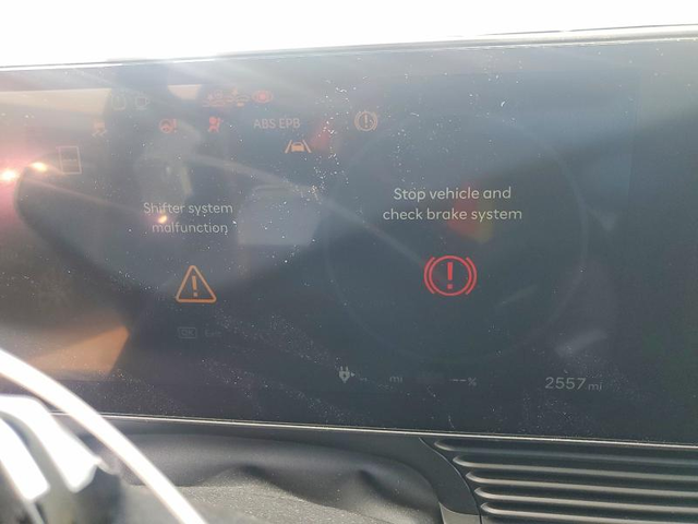 Hyundai Ioniq Rear-wheel drive - автомобили, коли, обяви за нови и употребявани 8