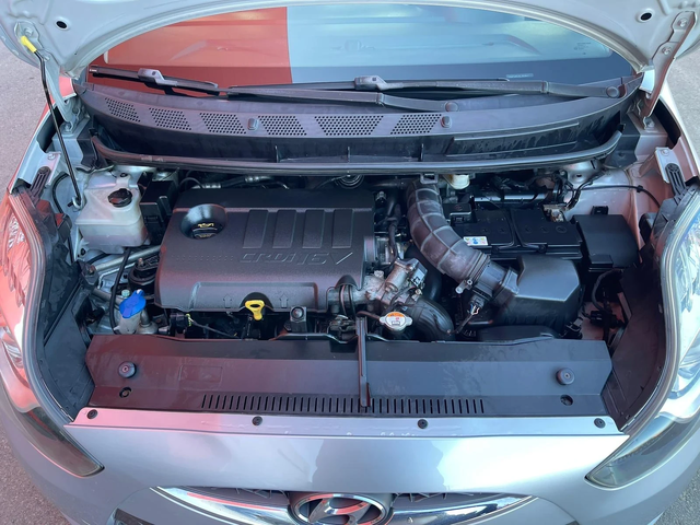 Hyundai Ix20 1.6 CRDI ПАНОРАМА-НАВИГАЦИЯ-КАМЕРА-КОЖА - автомобили, коли, обяви за нови и употребявани 16