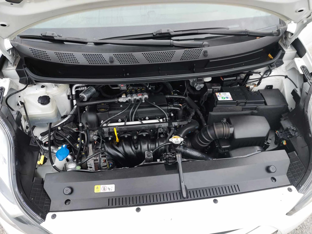 Hyundai Ix20 1, 4i 90ps ГАЗ/БЕНЗИН - автомобили, коли, обяви за нови и употребявани 15