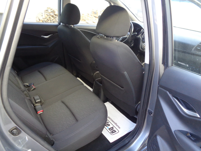 Hyundai Ix20 1.4CRDI-ЛИЗИНГ - автомобили, коли, обяви за нови и употребявани 13