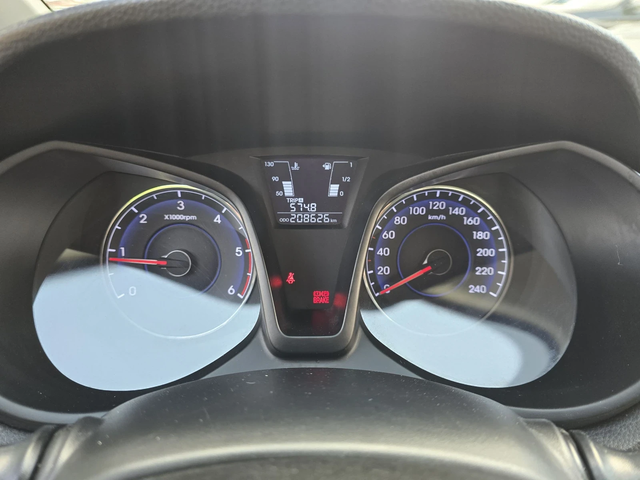 Hyundai Ix20 1.6crdi 115к.с Топ състояние - автомобили, коли, обяви за нови и употребявани 16