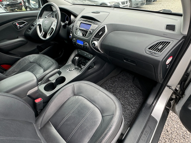 Hyundai IX35 2.0i AWD ! SWISS ! - автомобили, коли, обяви за нови и употребявани 10
