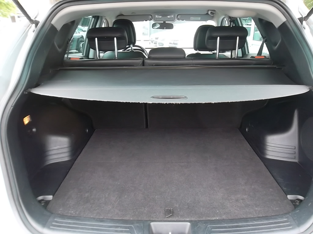 Hyundai IX35 2.0d 4x4 - автомобили, коли, обяви за нови и употребявани 11