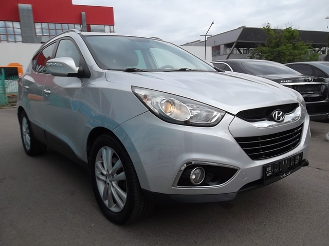 Hyundai IX35 2.0d 4x4 - автомобили, коли, обяви за нови и употребявани 3