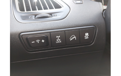 Hyundai IX35 2, 0d 4x4 136ps - автомобили, коли, обяви за нови и употребявани 10