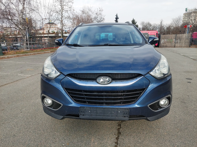Hyundai IX35 2, 0d 4x4 136ps - автомобили, коли, обяви за нови и употребявани 2